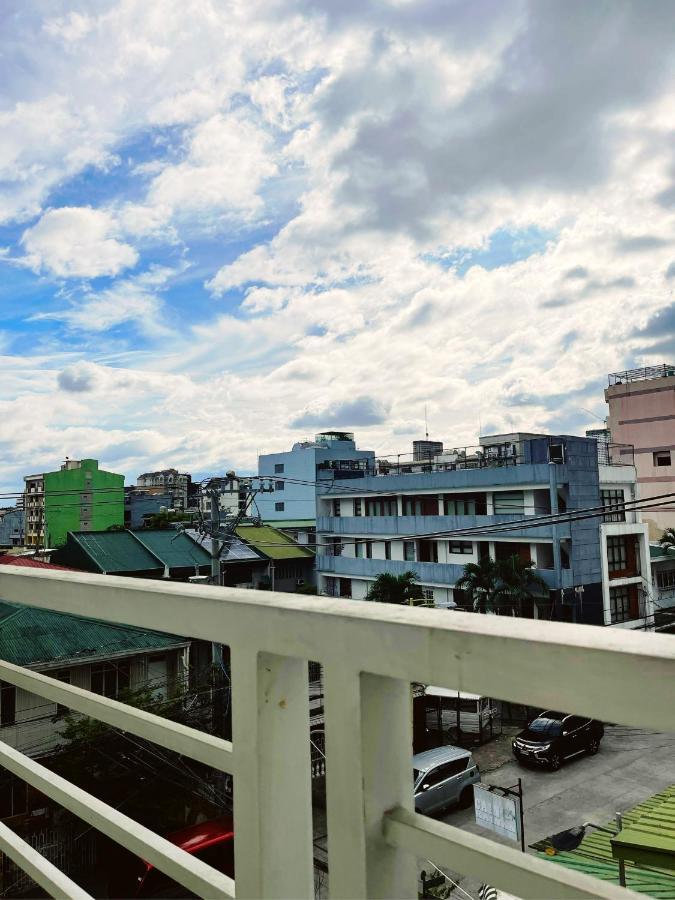 Airo Suites Makati ปาไซ ภายนอก รูปภาพ